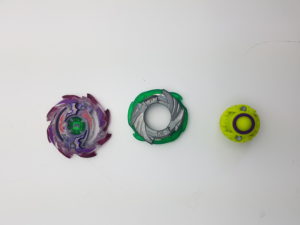 beyblade wyvron w3 hasbro combo origine marque détails